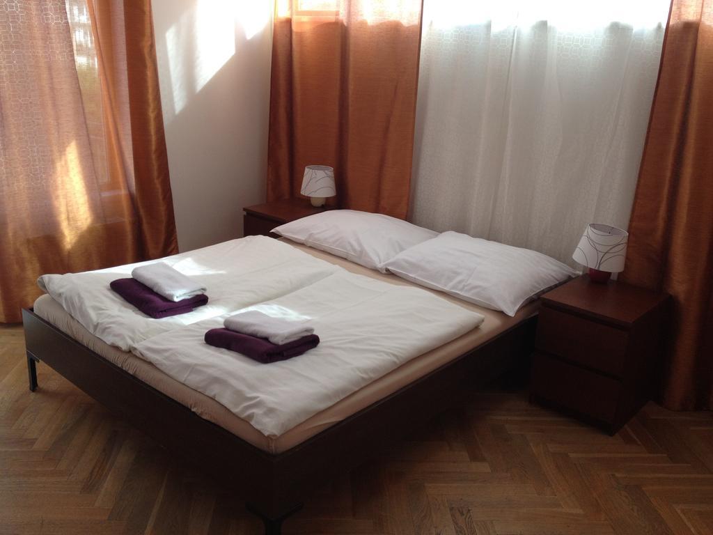 Penthouse Apartment In Vinohrady Praha Rom bilde